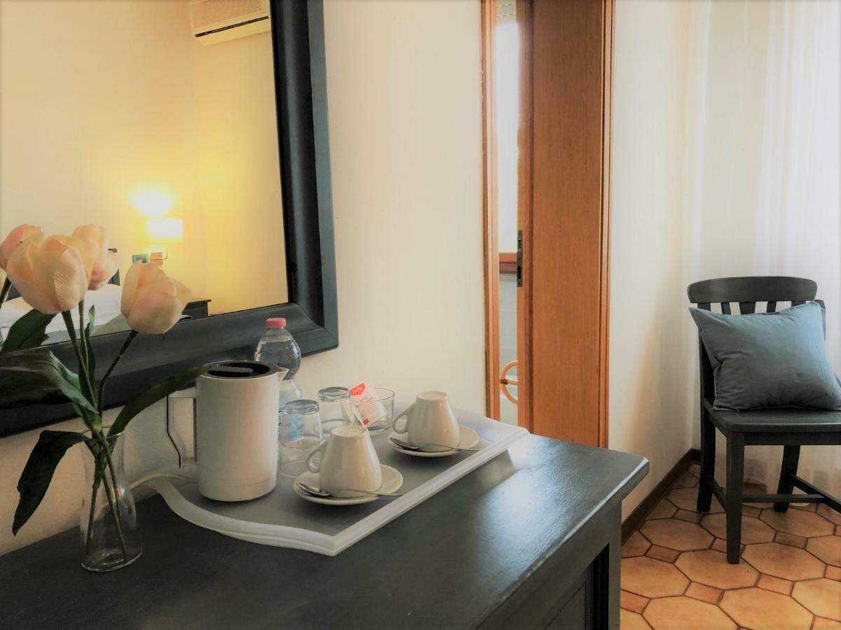 Villa Lavinia B&B Montescudaio Exteriér fotografie